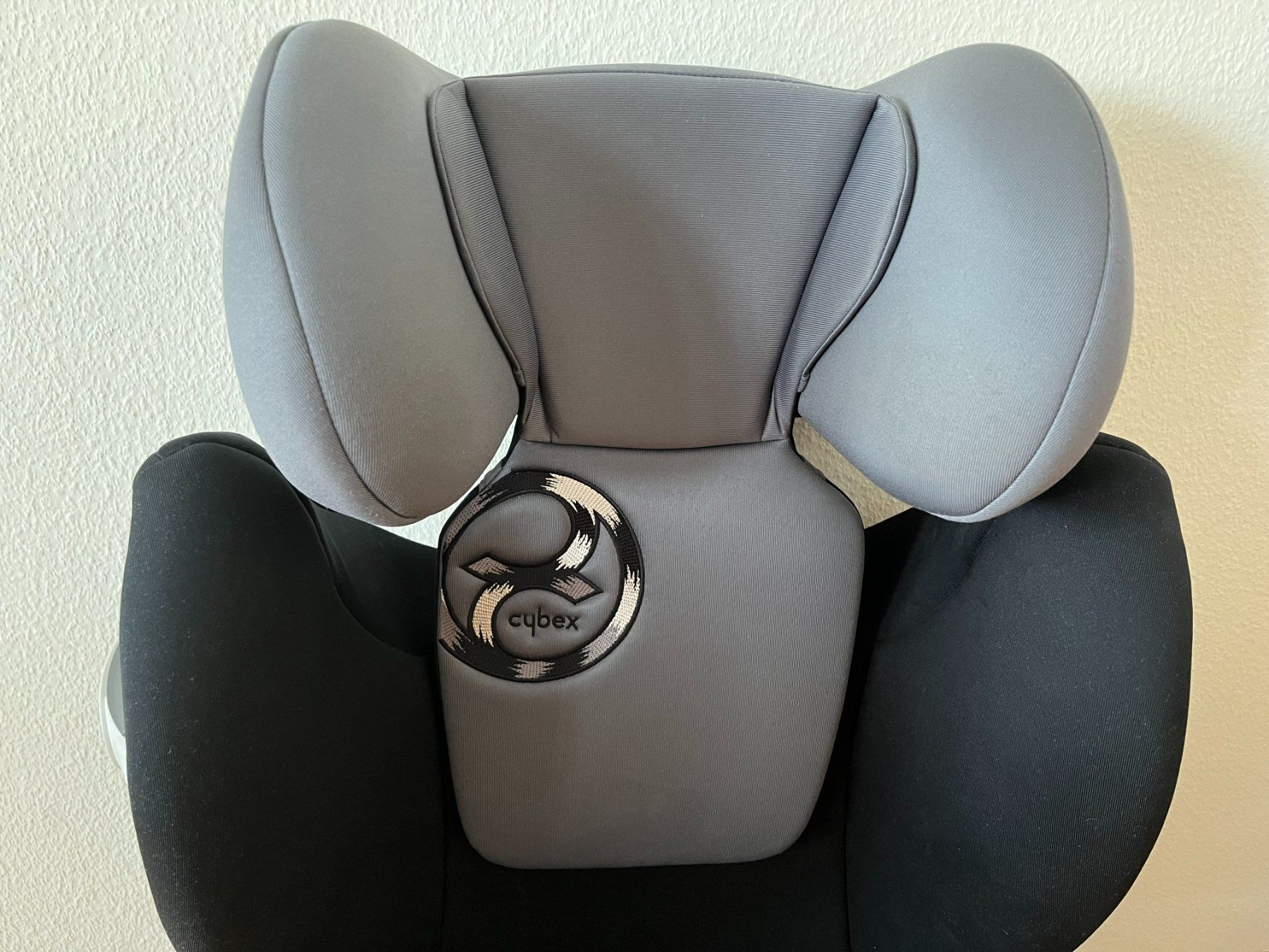 Cybex Seggiolini per auto: Kindersitz Cybex Solution M-Fix & Sitzunterlage – Usato da Muttenz venduto da Juvenile33 1