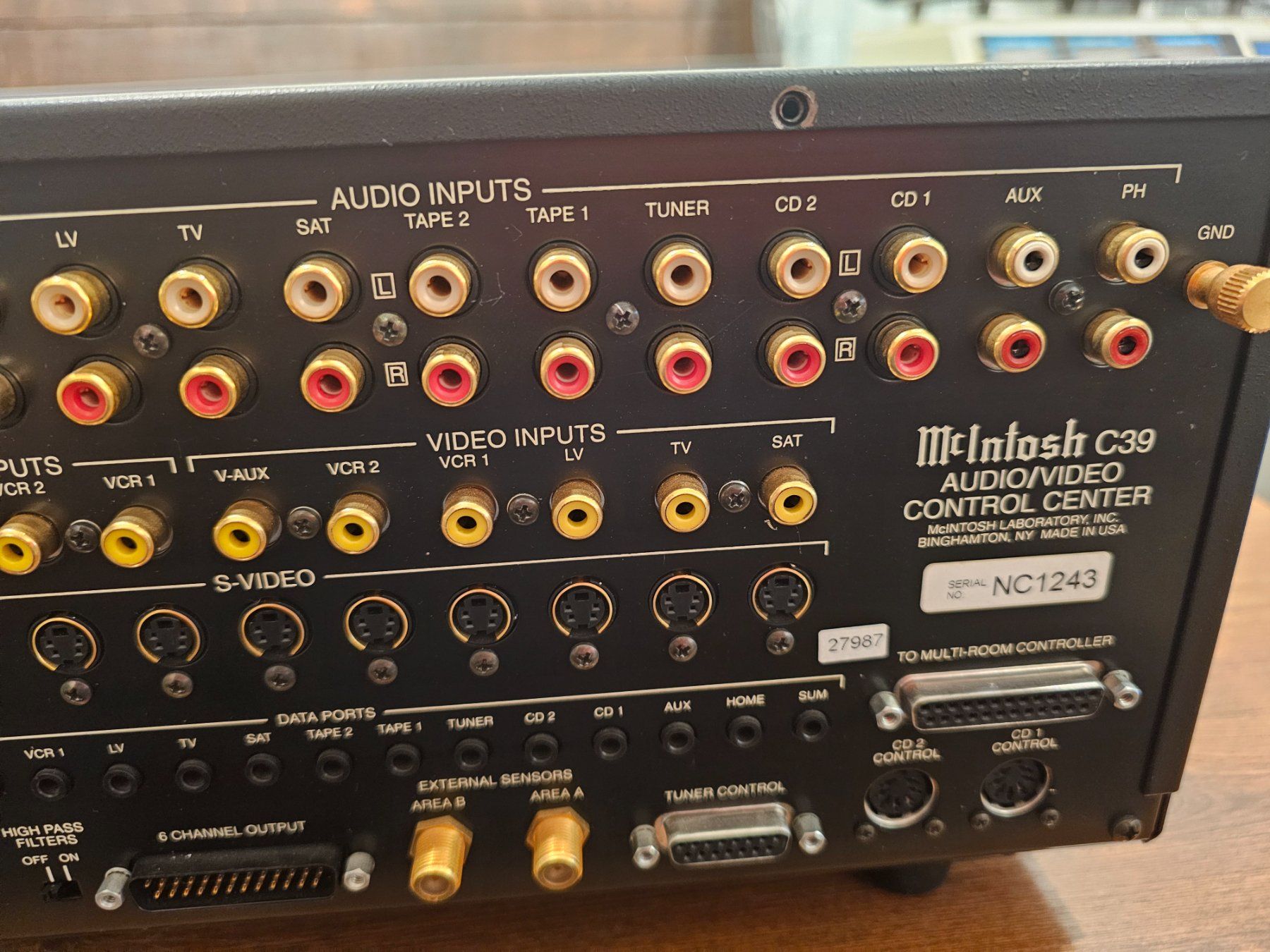 McIntosh Amplificatori: McIntosh C39 TOP Preamplificatore / AV – Usato da Monte Carasso venduto da giave 7