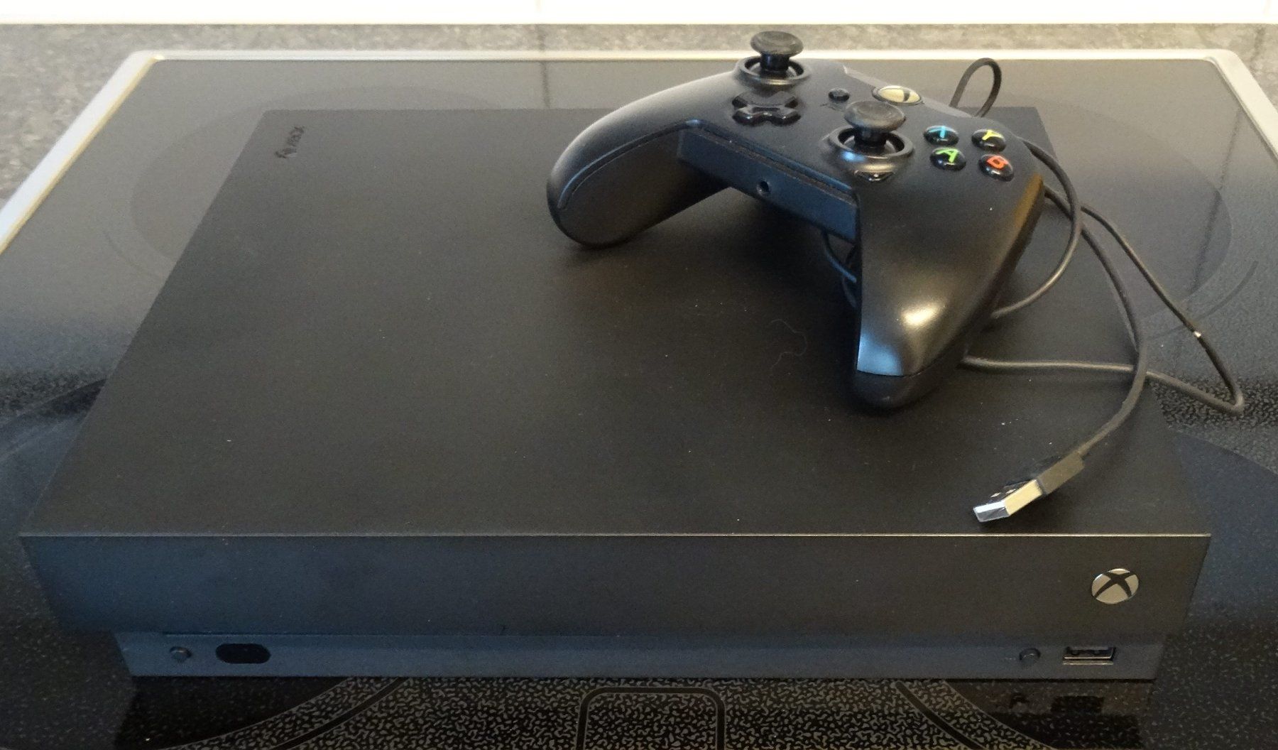 Microsoft Console: Xbox One X – Usato da Rheinfelden venduto da Silver75