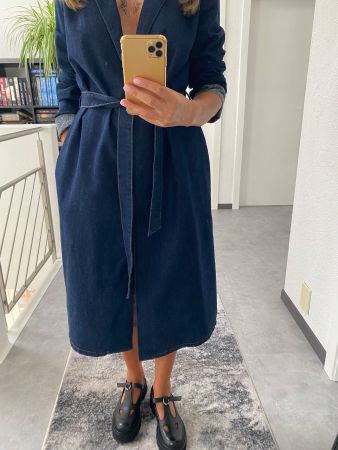 Trench-coat en jean.
