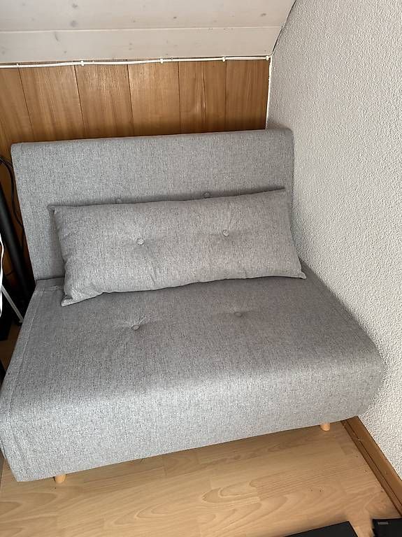 Sessel: Ausziehbar Schlaffsessel Stoff grau – Gebraucht aus Lyss von apennisi