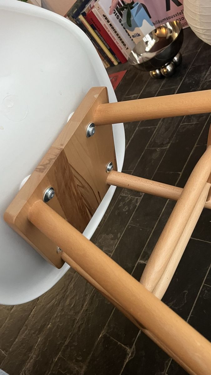 Chaises: 2 chaises scandinaves – D'occasion à Daillens par BrandonW 2