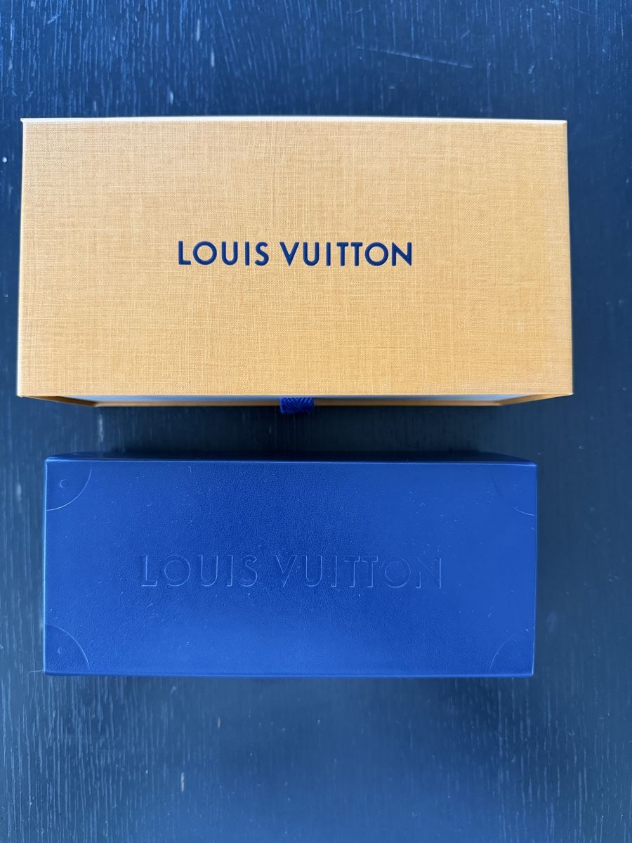 Louis Vuitton Occhiali & Lenti: Lunettes de soleil Louis Vuitton – Nuovo (secondo la descrizione) da Conthey venduto da LuCavalli
