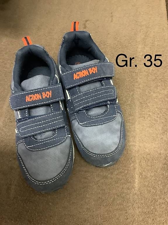 Dosenbach Scarpe per ragazzi: Guterhaltene Sneakers Gr. 35 – Usato da Lausen venduto da Re4649