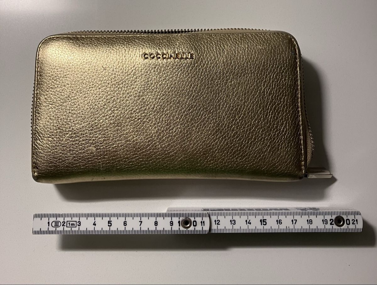 Coccinelle Portemonnaie: Coccinelle Geldtasche – Gebraucht aus Triesen von Einstein011 1