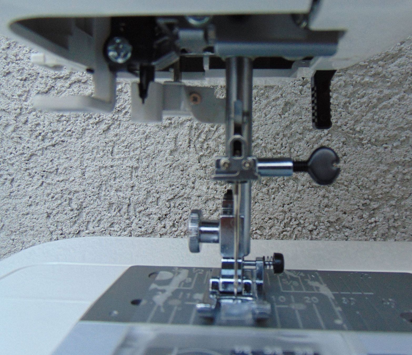 Elna Macchine da cucire: Nähmaschine Elna 3210, neu, 19 Programme, Gratis-Versand. – Nuovo e nell'imballaggio originale da Olten venduto da Pat31 2