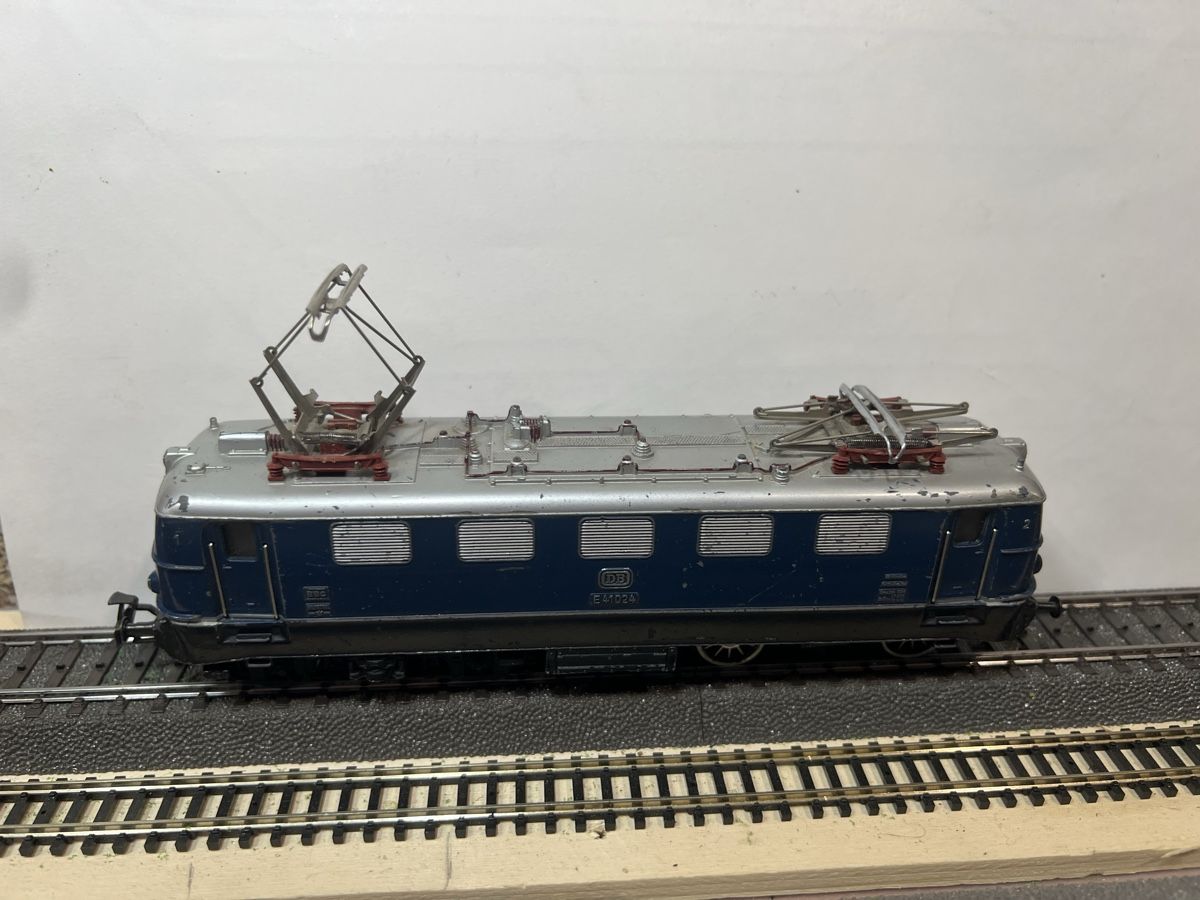 Märklin Modelleisenbahnen: Märklin DB Lok – Gebraucht aus Dübendorf von Troggy 4