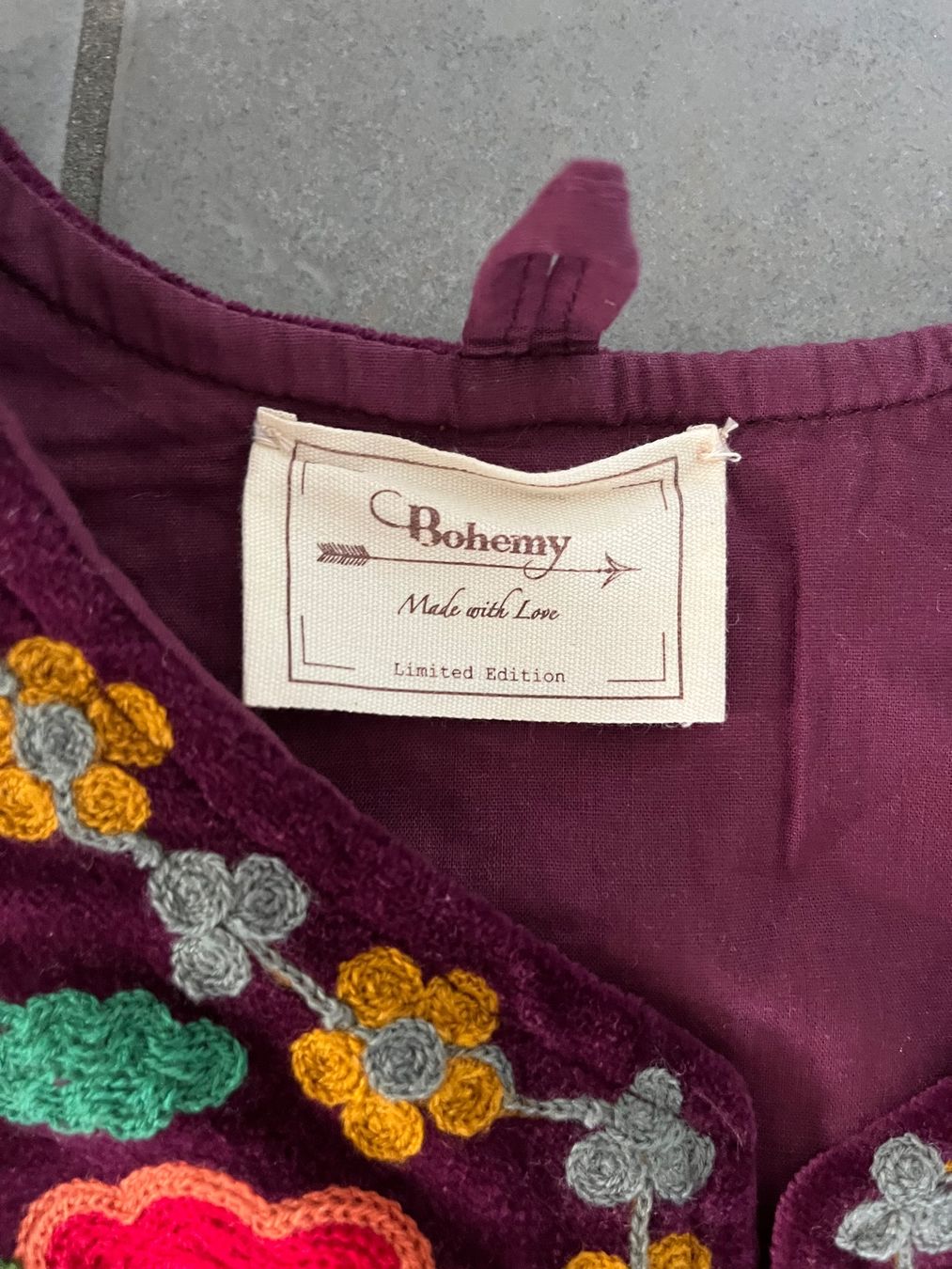 Gilets: Bestickte Samtweste, One Size – D'occasion à Rüschlikon par TulipeR8 1