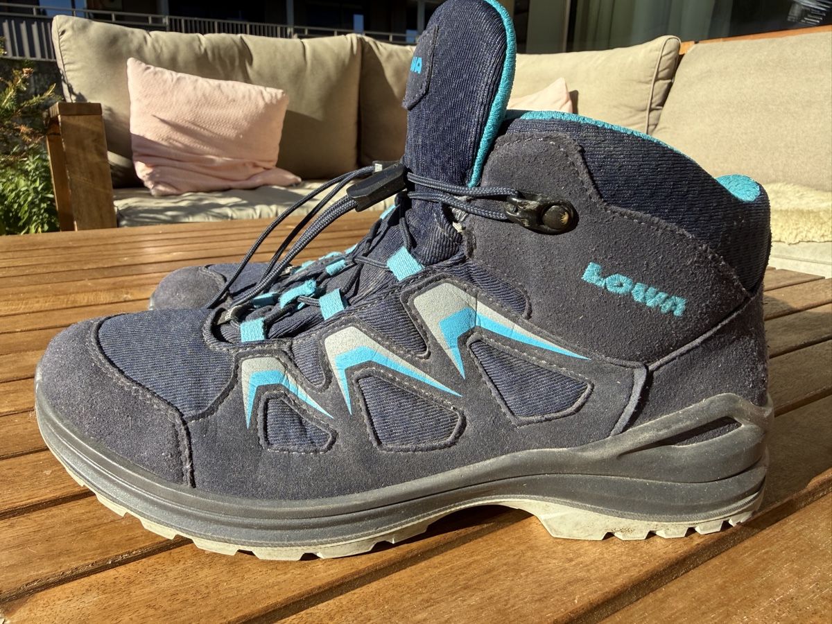 Lowa Chaussures hommes: Lowa Wanderschuhe Grösse 40 – D'occasion à Thalwil par val_bm5t