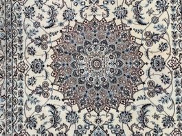 Elegant und wunderschöner Perserteppich  mit Seide 300x202cm