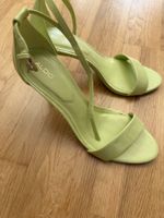 Hellgrüne High-Heel Sandaletten mit Riemchen