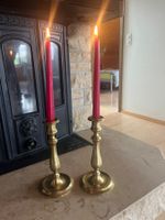 2 schwere Messing-Kerzenständer im klassischen Stil