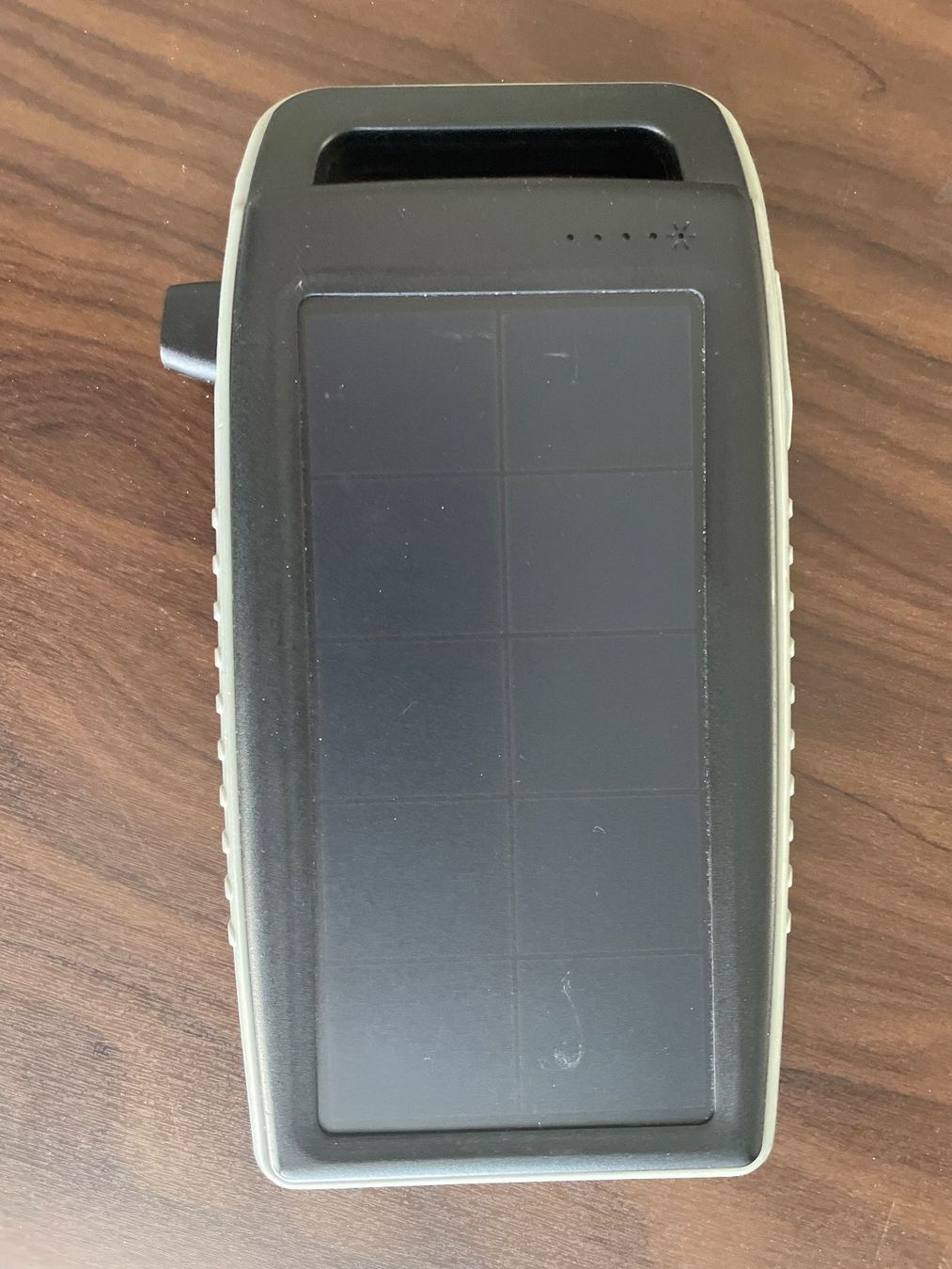 Xtorm Batterie: Solar-Powerbank 10000 Xtorm – Usato da Tuggen venduto da Dex8055 4