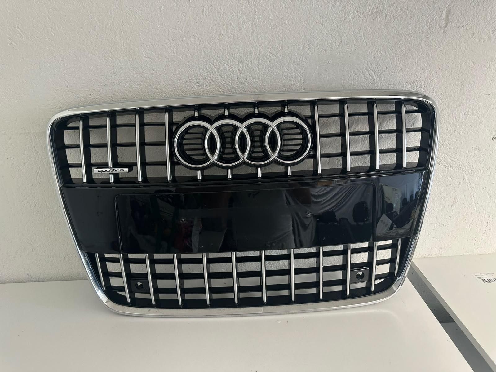 Autos: Audi Q7 KühlergrilL – D'occasion à Steinhausen par AS-IB 1