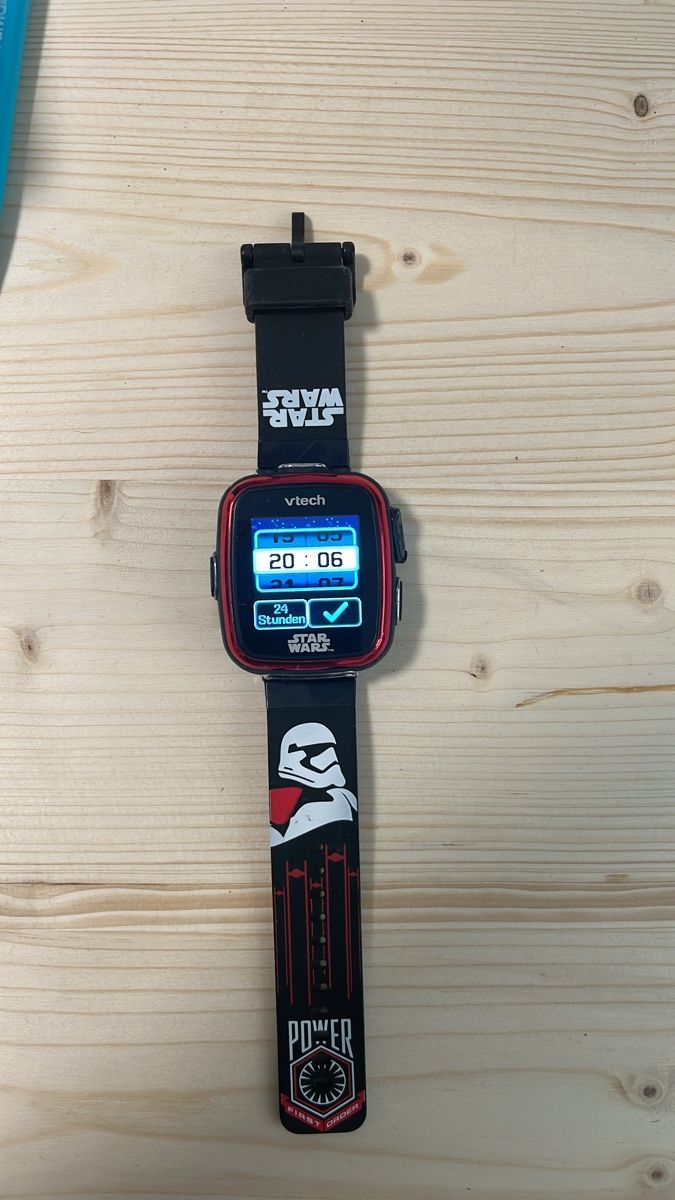 Vtech Smartwatch: Vtech Star Wars Kinder Smartwatch - Top Zustand! – D'occasion à Derendingen par Carbon10