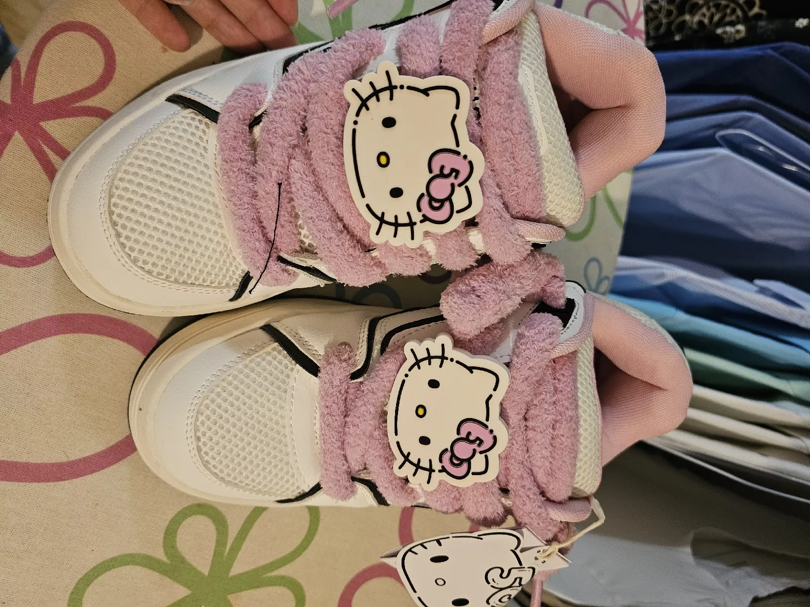 Scarpe da donna: Sneaker Hello Kitty Gr 36 – Nuovo (secondo la descrizione) da Lohn-Ammannsegg venduto da Kiki1311 1