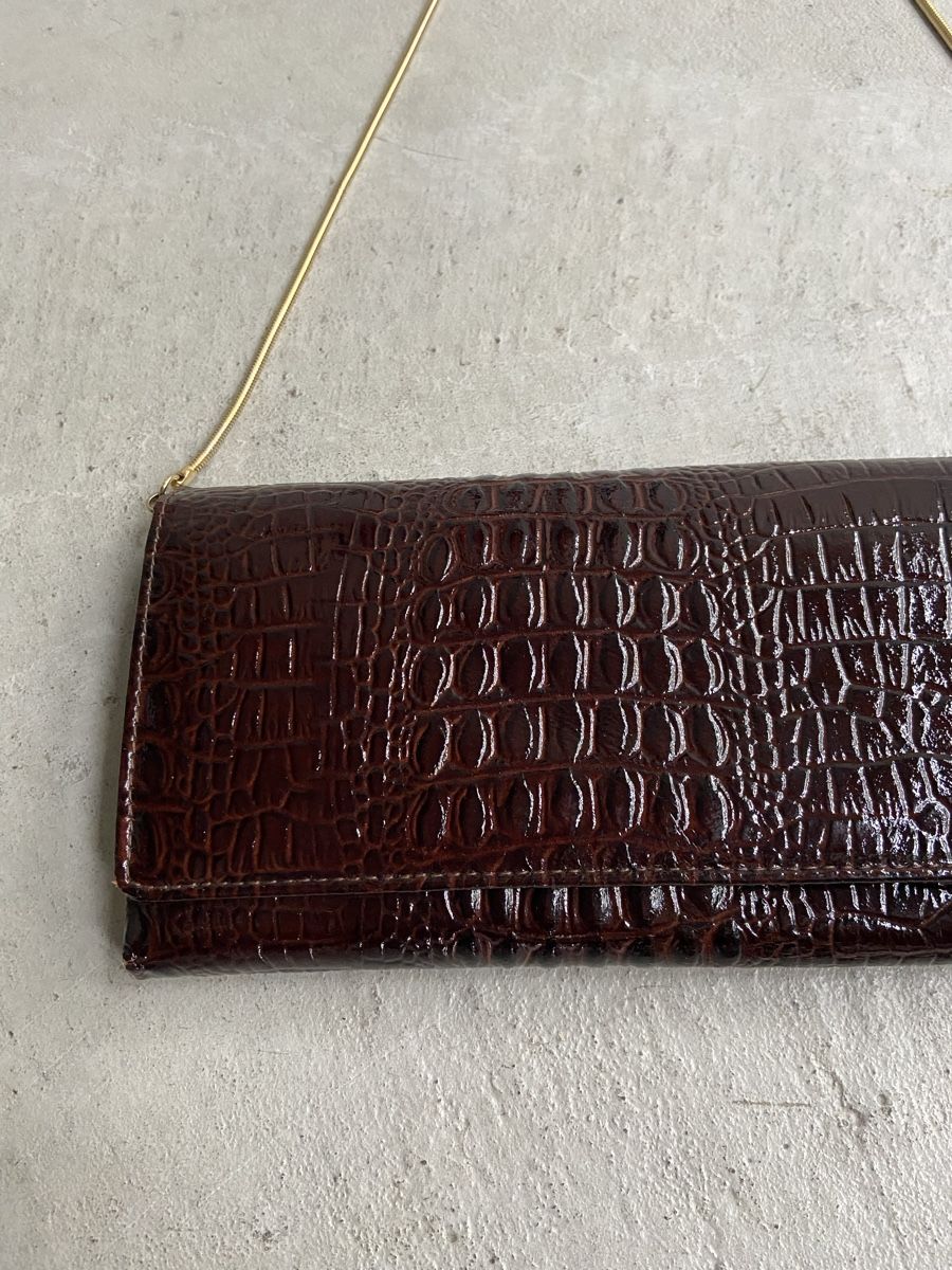 Taschen für Damen: Lederclutch mit goldener Kette – Gebraucht aus Zürich von Eves.vintage.element 1