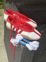 rot weisse Adidas Ballerinas 