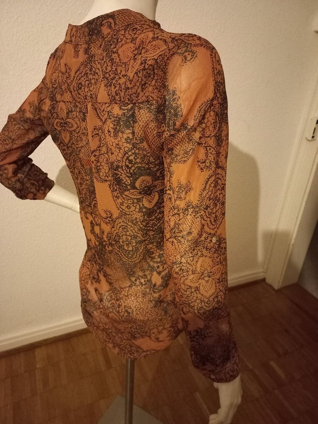 Blusen: Bluse – Neu und originalverpackt aus Basel von zaa_7ft5 1