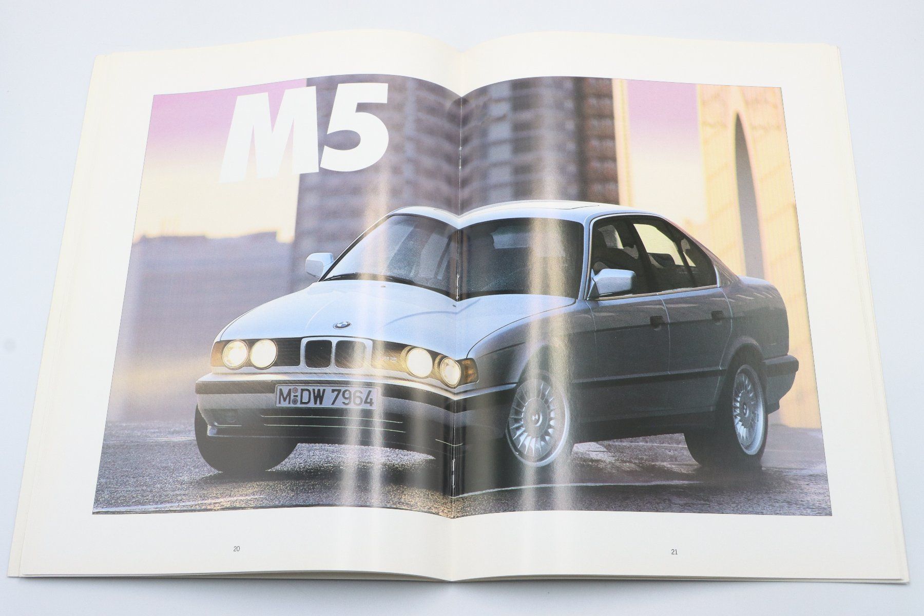 BMW Dokumente: BMW M3 / M3 Cabriolet E30 & BMW M5 E34 1990 Prospekt – Gebraucht aus Bühl b.Aarberg von Collectorpassions 6