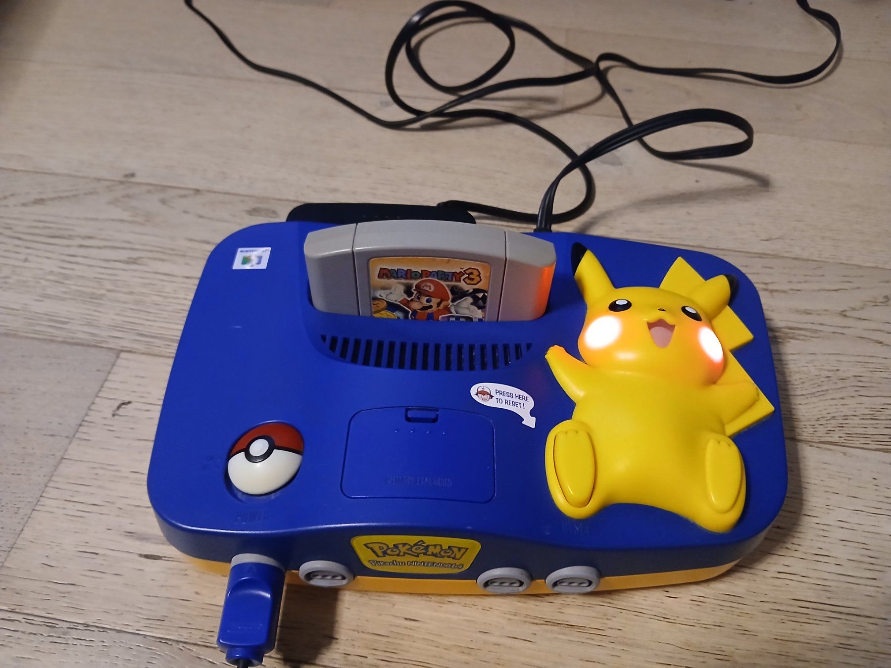 Nintendo Console: Nintendo 64 édition spécial Pikachu – Usato da Monthey venduto da Micro-ondesGame 2
