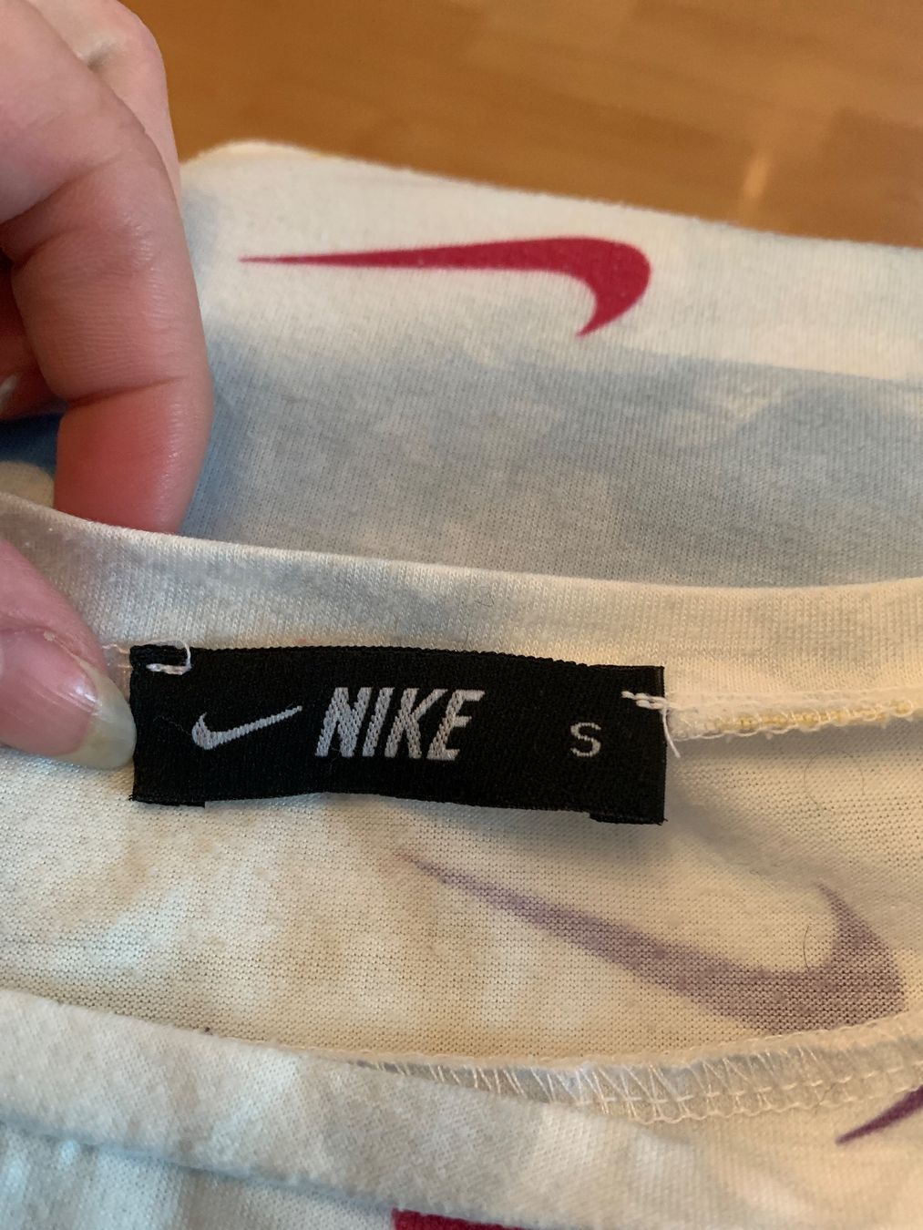 Nike Tops: Joli crop top Nike taille S – Gebraucht aus MEYRIN von Gwendo10 2