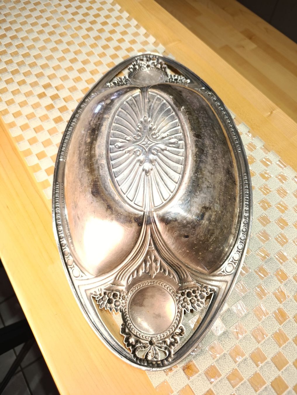 Piatti di portata: Jugendstil versilberte Opstschale Servierplatte um 1900j – Usato da Steffisburg venduto da 1.Schmuckschatulle 5