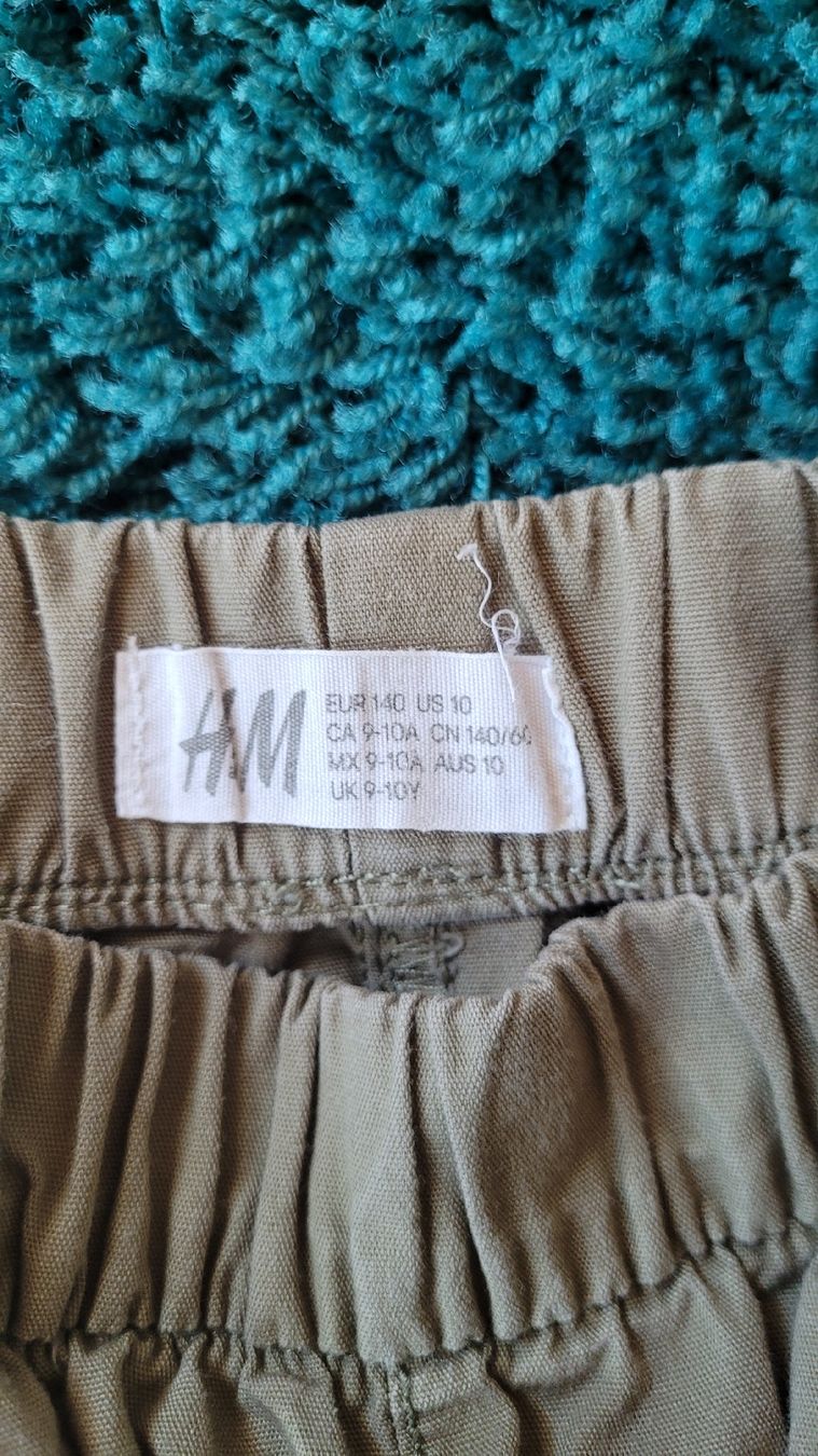H&M Pantaloni: Coole H&M Cargo Hose, Khaki, Gr. 140 – Usato da Warth venduto da aussieaussie 1