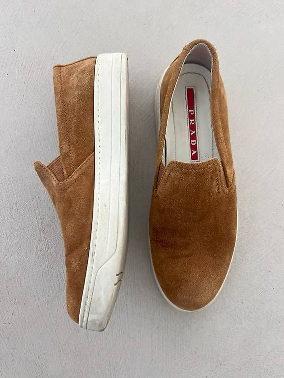 Chaussures femmes: Prada Wildleder-Loafer, Cognac, Grösse EU37 – D'occasion à Zürich par FK8044 1