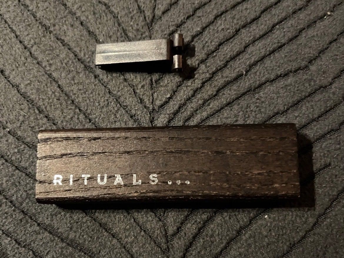 Rituals Luxury Car Air Refresher Wild Fig Autoduft Halterung (Neu und originalverpackt) in Nänikon für CHF 22 – mit Lieferung auf Ricardo kaufen