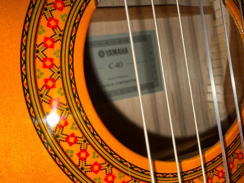 Yamaha Instruments de musique: Yamaha C40 Klassikgitarre – D'occasion à Basel par JackAMI 2