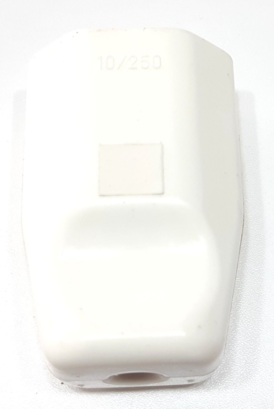 Spine: Kupplung Typ 13 weiss Bakelit -Prise Type 13 blanche bakélit – Usato da Savagnier venduto da Marderuth 2