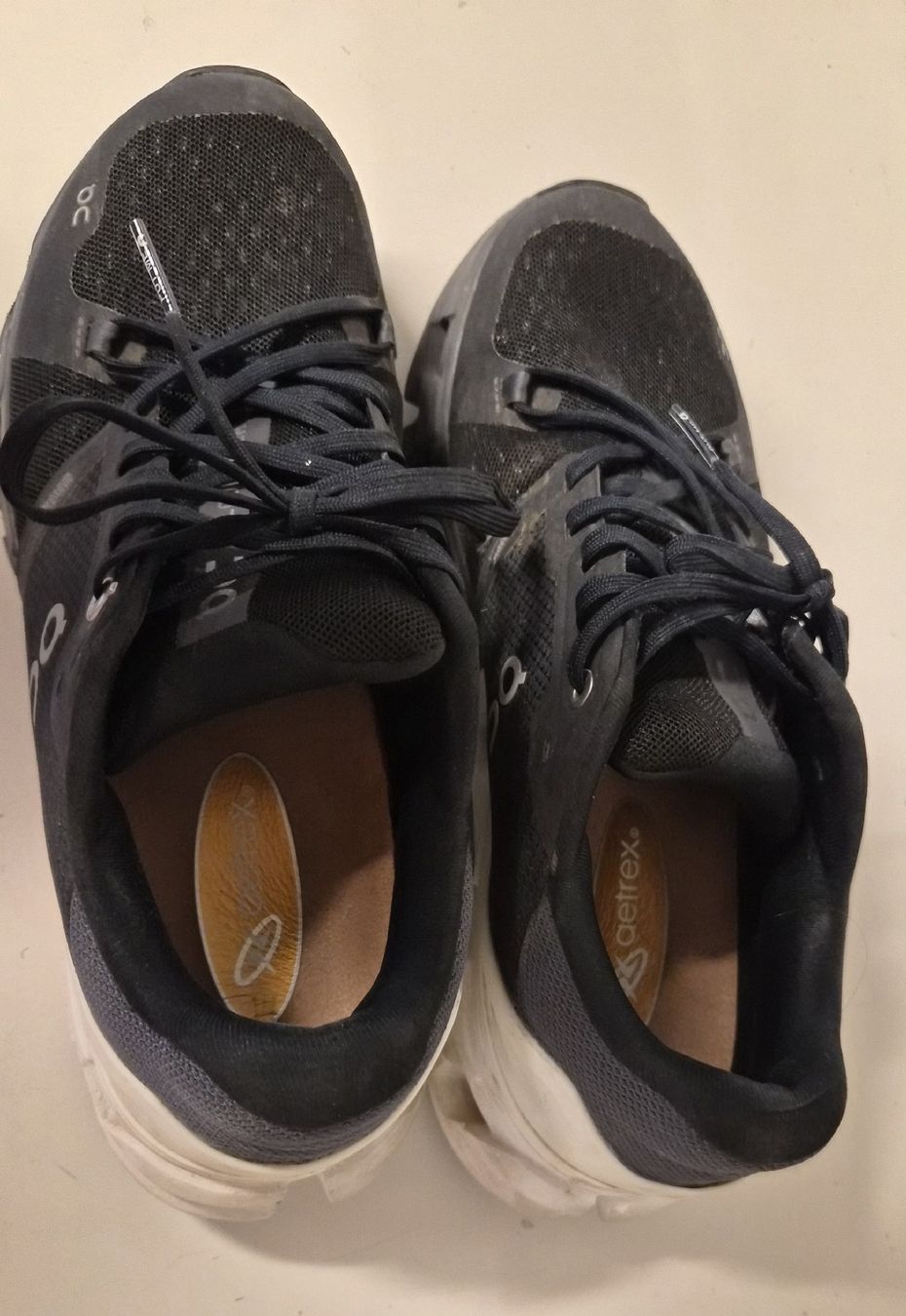 On Scarpe da uomo: On cloud Flyer – Usato da Villeret venduto da roc1165 2