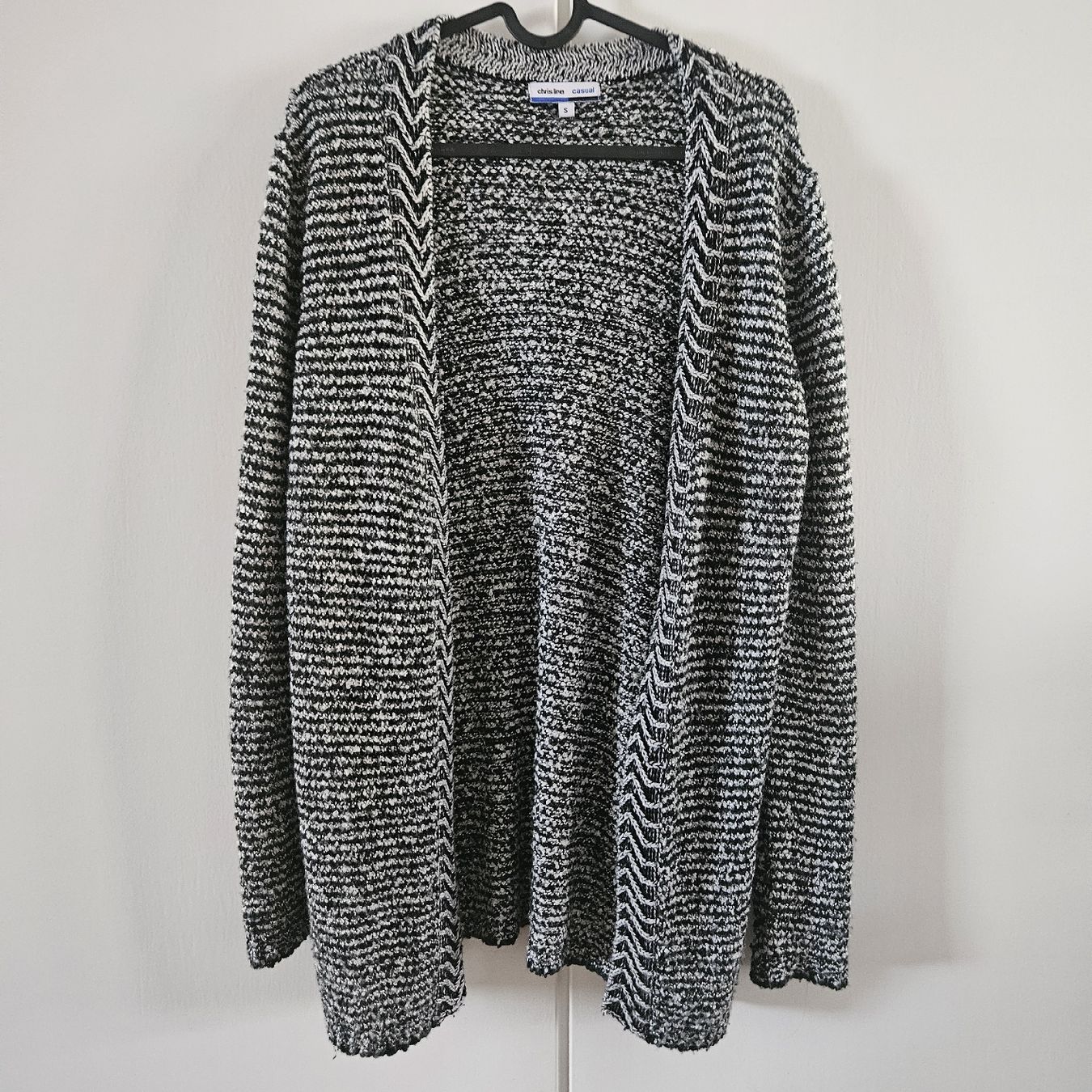 Giacche: Lange Strickjacke – Usato da Bern venduto da naaa000xci