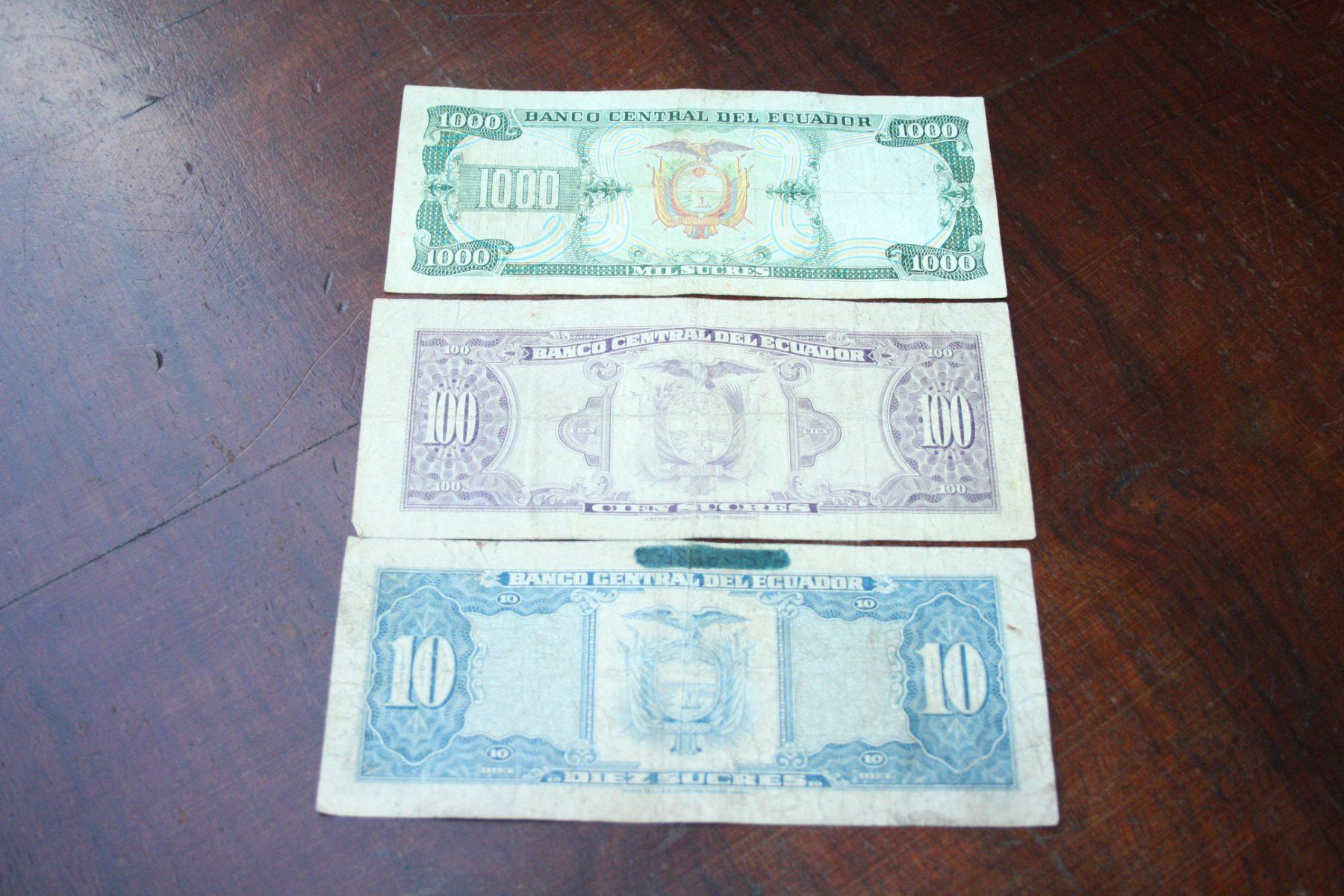 Banconote: Equateur 3 billets à partir 1980 – Usato da Cormondrèche venduto da Hermes.monnaies 1