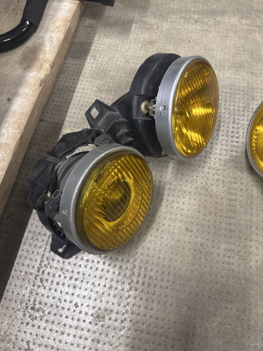 BMW Phares: BMW E30 Scheinwerfer Gelb – D'occasion à Burg im Leimental par Fabiooo1 1
