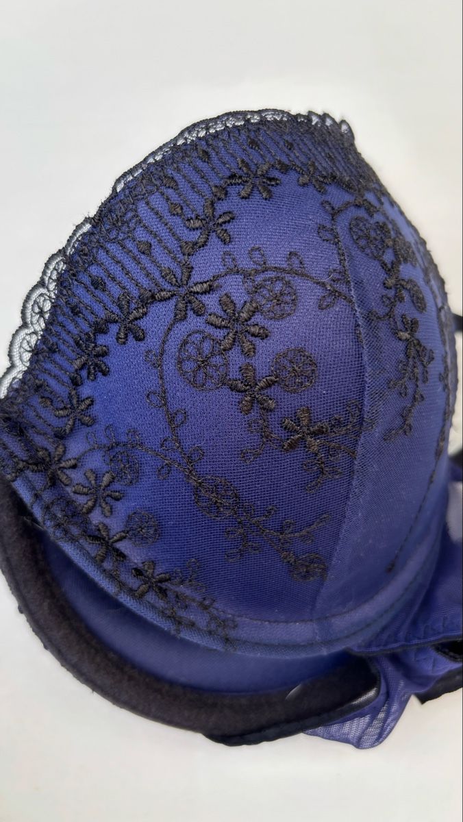 Altra biancheria intima: BH Gisele Bündchen Gr. 75B – Usato da Volketswil venduto da Irkasha 5