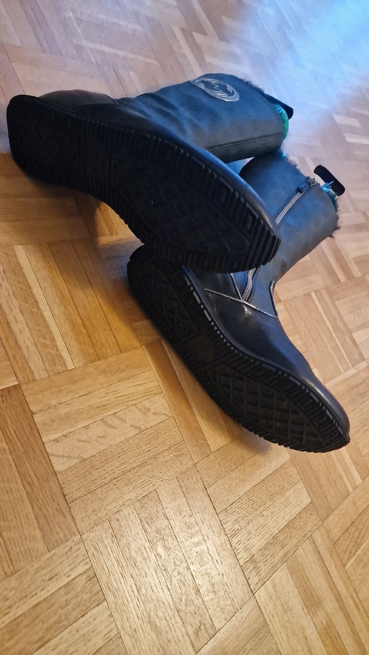 Gucci Scarpe da donna: GUCCI stiefel Gr 39 – Usato da St. Gallen venduto da mania03 3