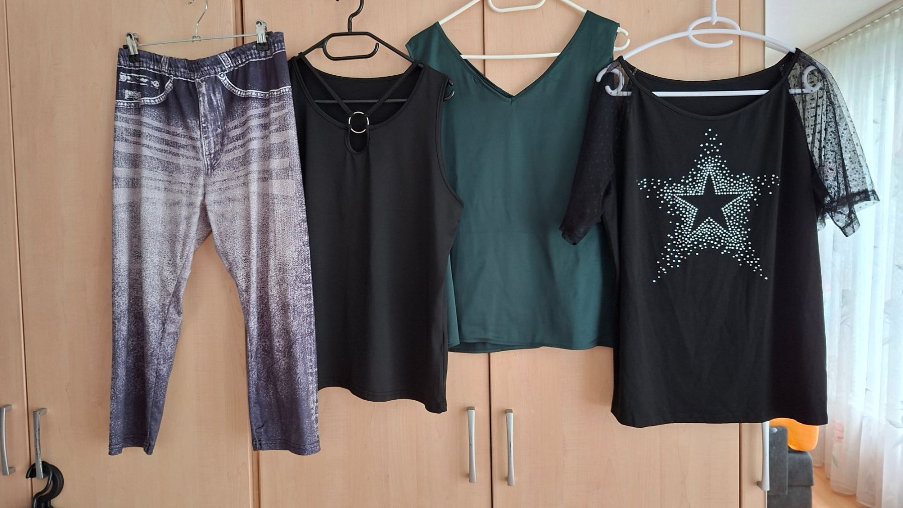 Lotti di vestiti: Kleiderpaket  4Teilig L Neuwertig – Nuovo (secondo la descrizione) da Reinach AG venduto da nicki024 1