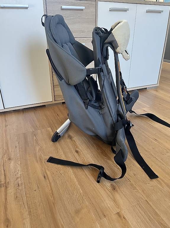 Porte-bébés ventraux & dorsaux: Kindertrage Chicco – D'occasion à Obergösgen par hufii