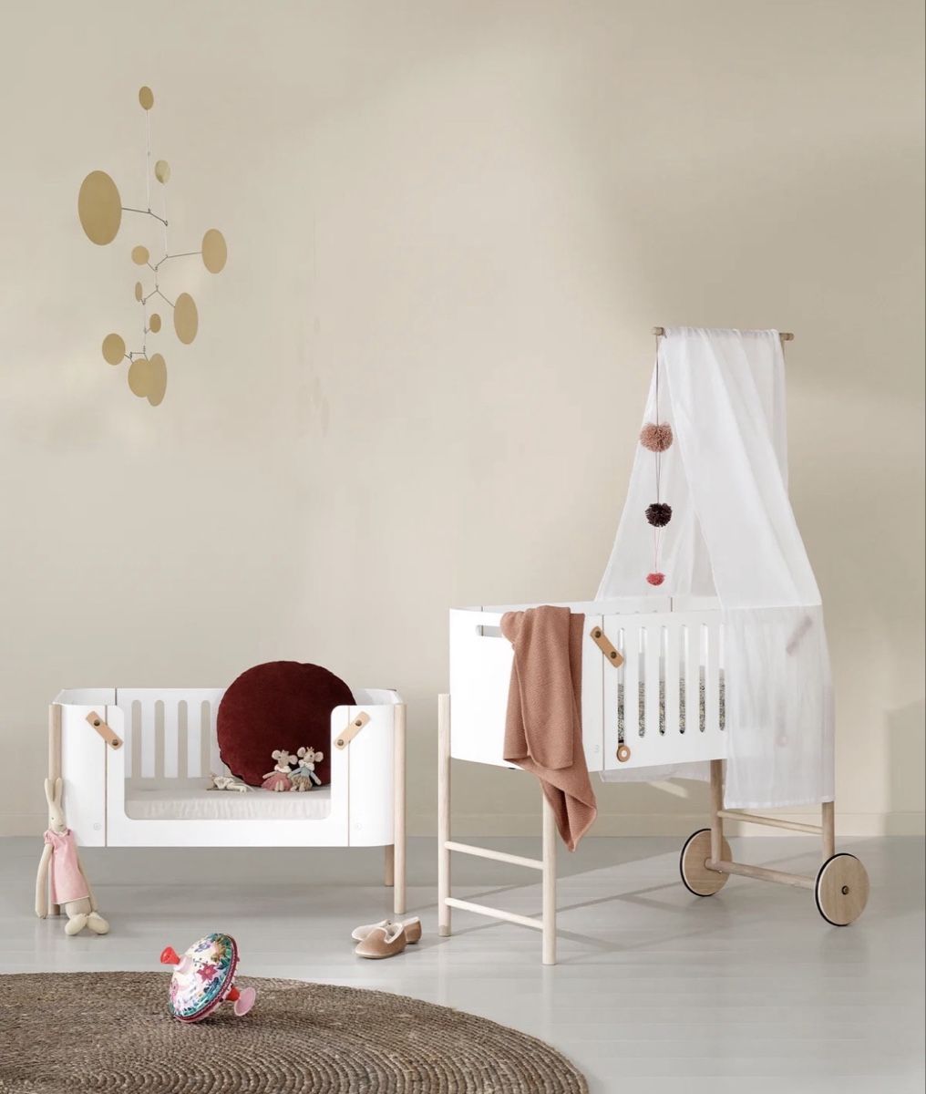 Oliver Furniture Culle: Oliver Furniture Co-sleeper  – Nuovo (secondo la descrizione) da Jona venduto da yul_qzy9 2
