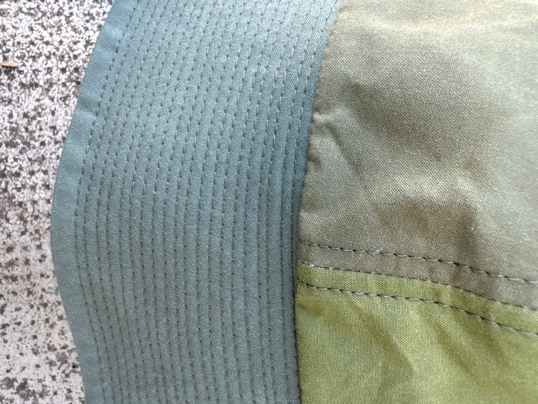 Copricapi, berretti & cappellini: Chapeau automne soleil 100% coton YMC – Nuovo e nell'imballaggio originale da Arnex-sur-Orbe venduto da cameleonfringant 2