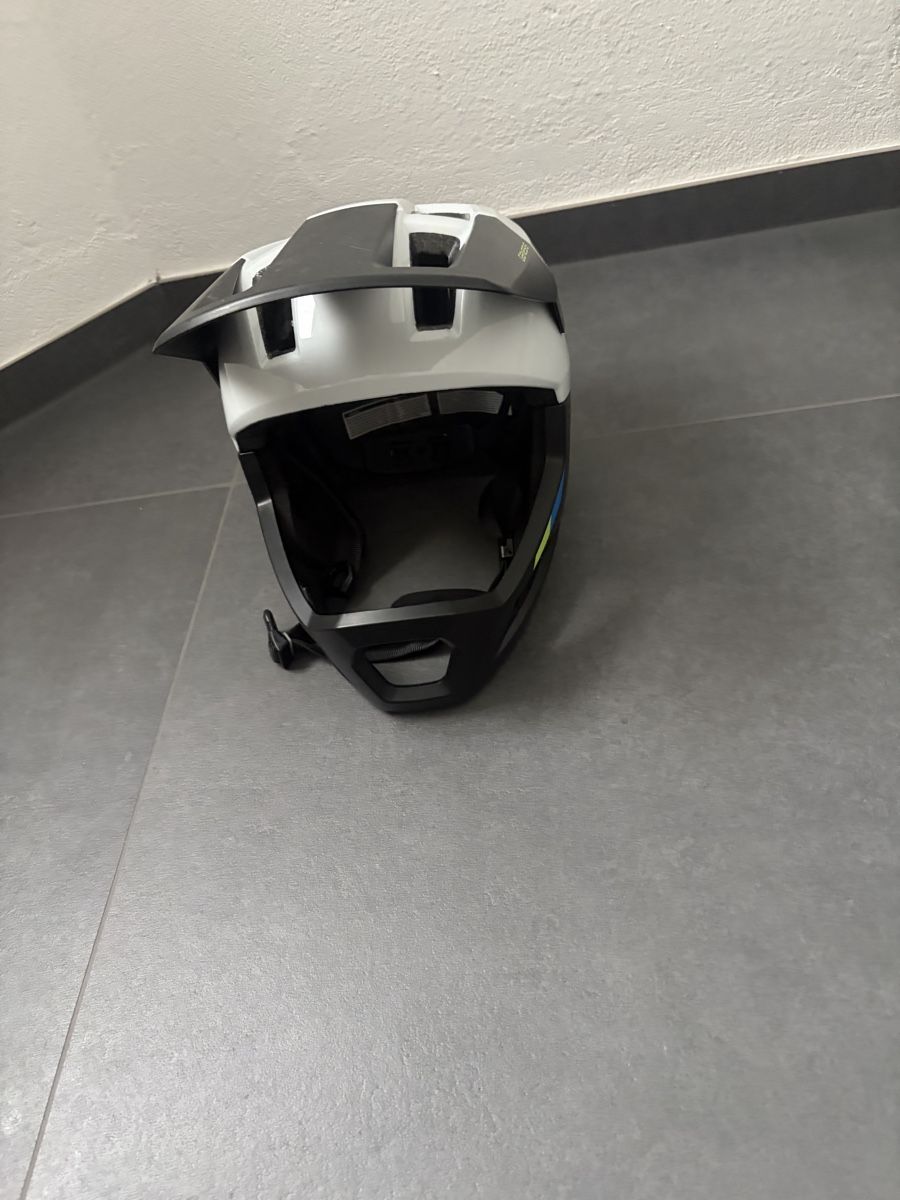 Casques: Genesis Fullface Helm Kinder Gr.52-56 – D'occasion à Vilters par 5111984 1