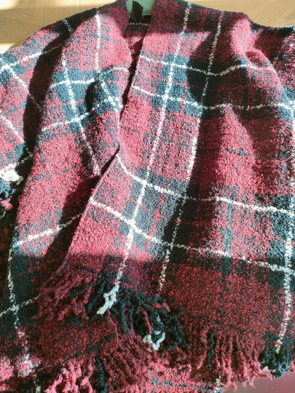 Foulard & Sciarpe: Poncho Vignali – Usato da Brugg AG venduto da Mashaba 2