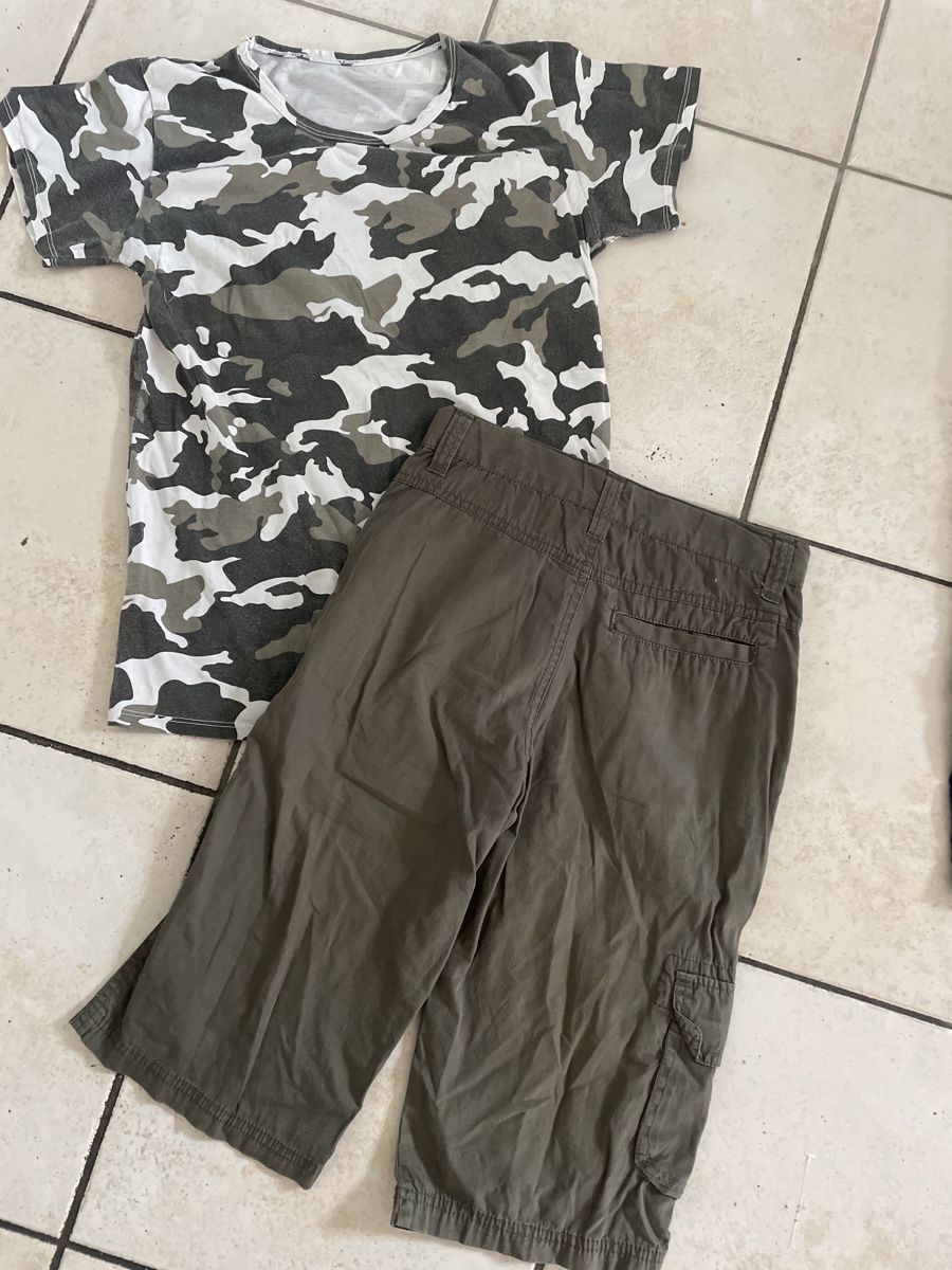 Lotti & Set di vestiti: Cooles Camouflage Sommerset Gr.152 – Usato da Obergerlafingen venduto da cabo4 1