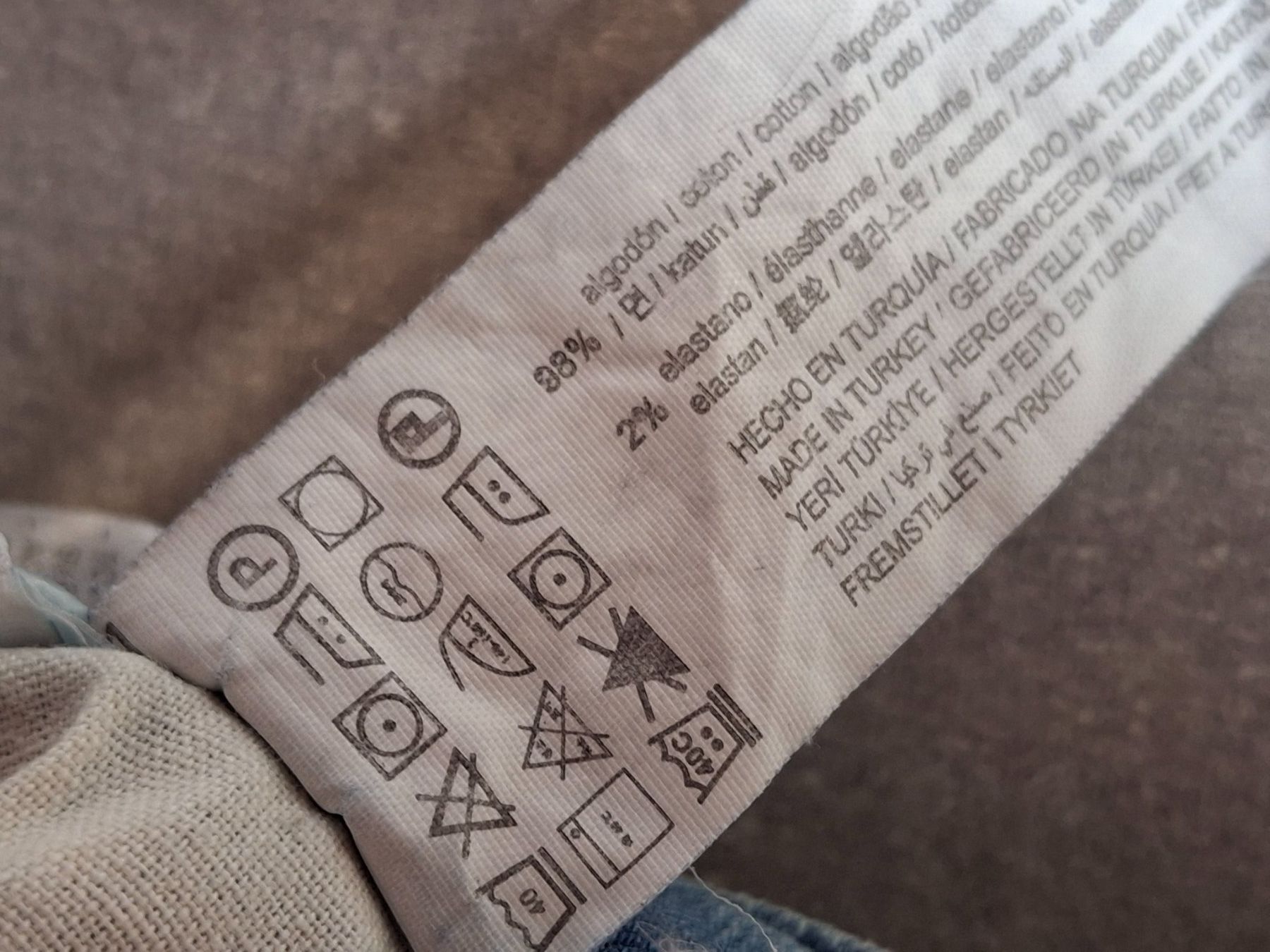 Pull&Bear Jeans: Pantalon jeans avec trous taille 46 - S marque Pull & Bear – Usato da Villiers venduto da san_jn5w 5