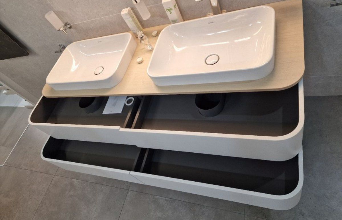 Duravit Mobili per bagno: Duravit Badezimmermöbel / Waschtisch – Usato da Züberwangen venduto da elly04 2