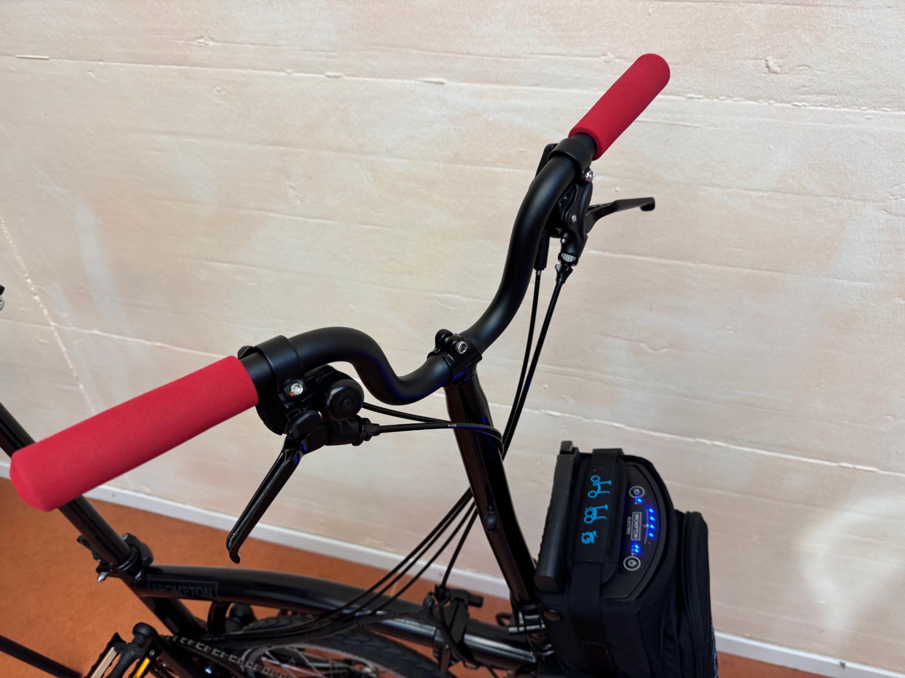 Brompton Biciclette: Brompton C Line Electric Faltvelo – Usato da Bern venduto da Okeanos 7