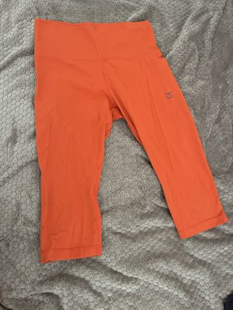 Knee length shorts 