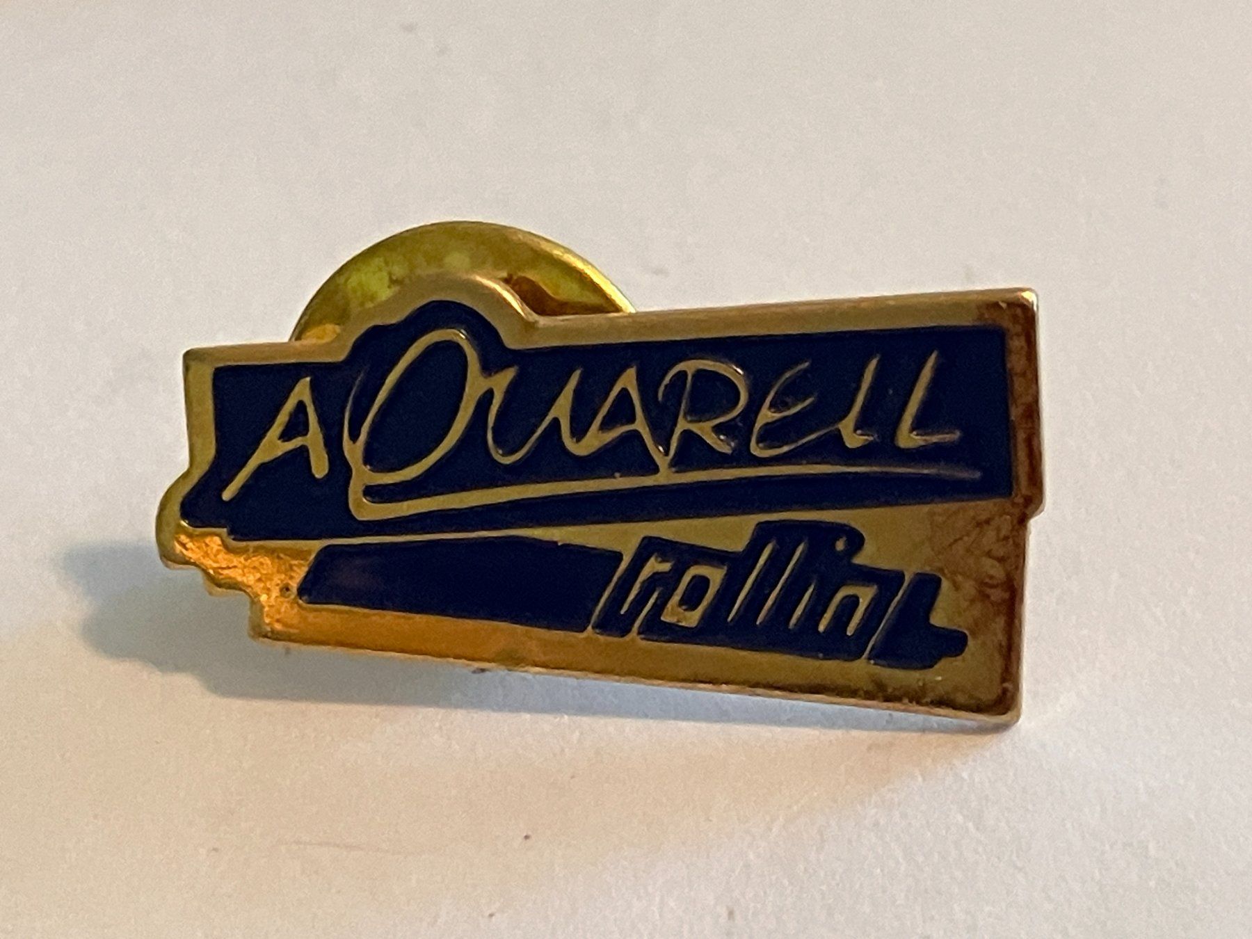 Placchette & Badge: 1 Pin Aquarell rollin – Usato da Basel venduto da djwwpp